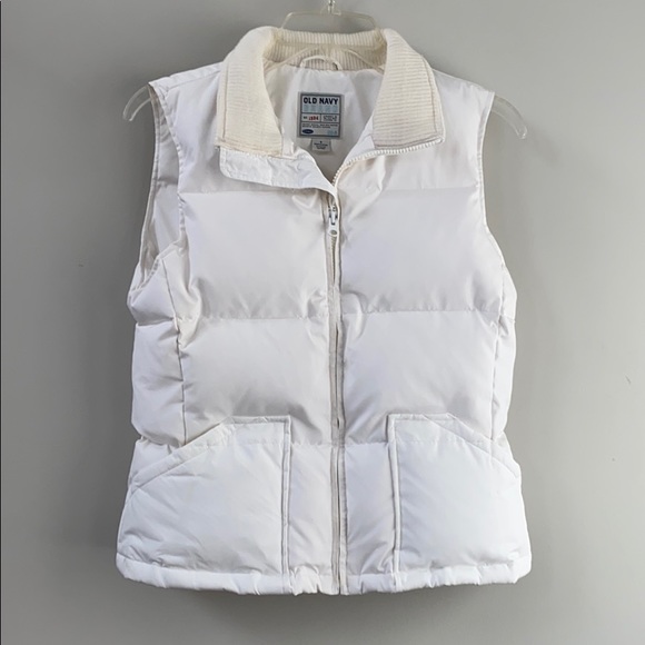 Old Navy Jackets & Blazers - Old Navy White Puffer Vest Size Small